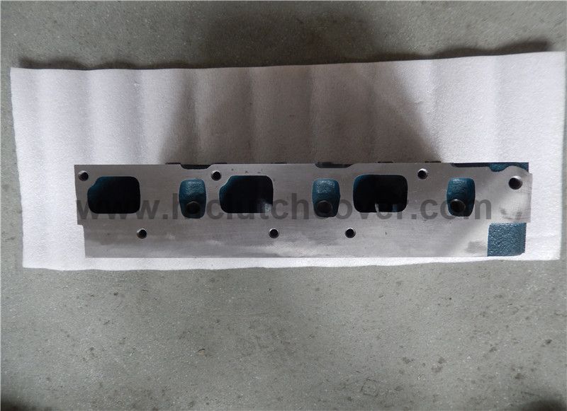 Cylinder Head For Kubota D950 Engine B7200DT,B8200DT,B1750DT Tractor