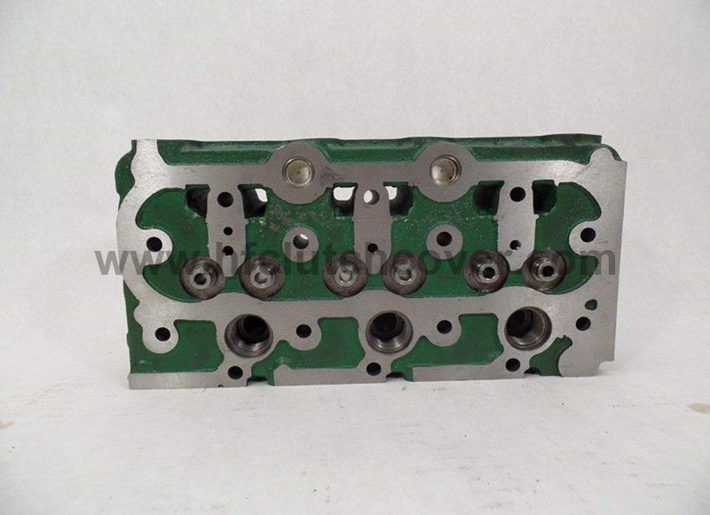 Kubota D750 Engine Cylinder Head For B6100 B7100 Tractor