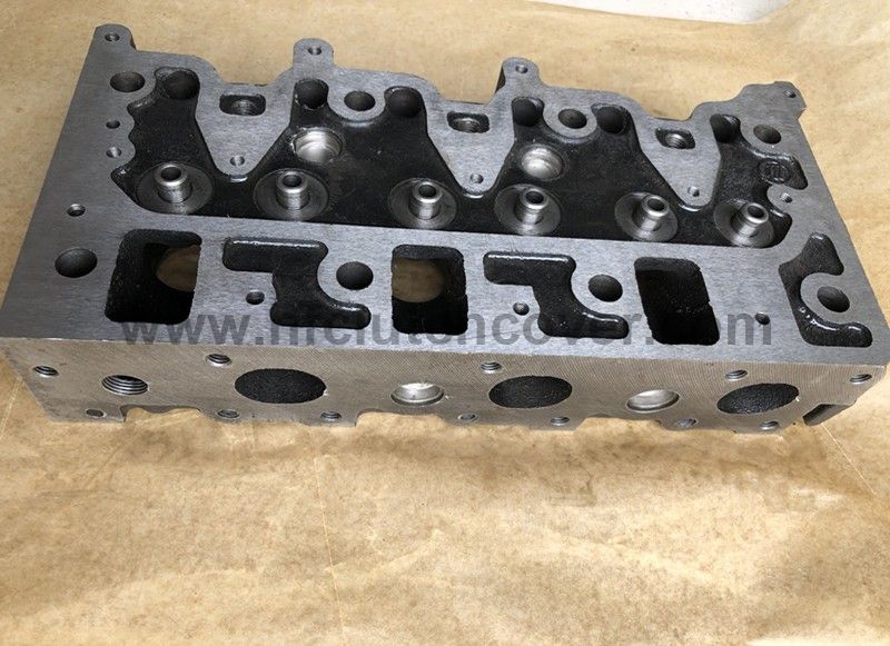 ISUZU diesel engine 3LE1 cylinder head