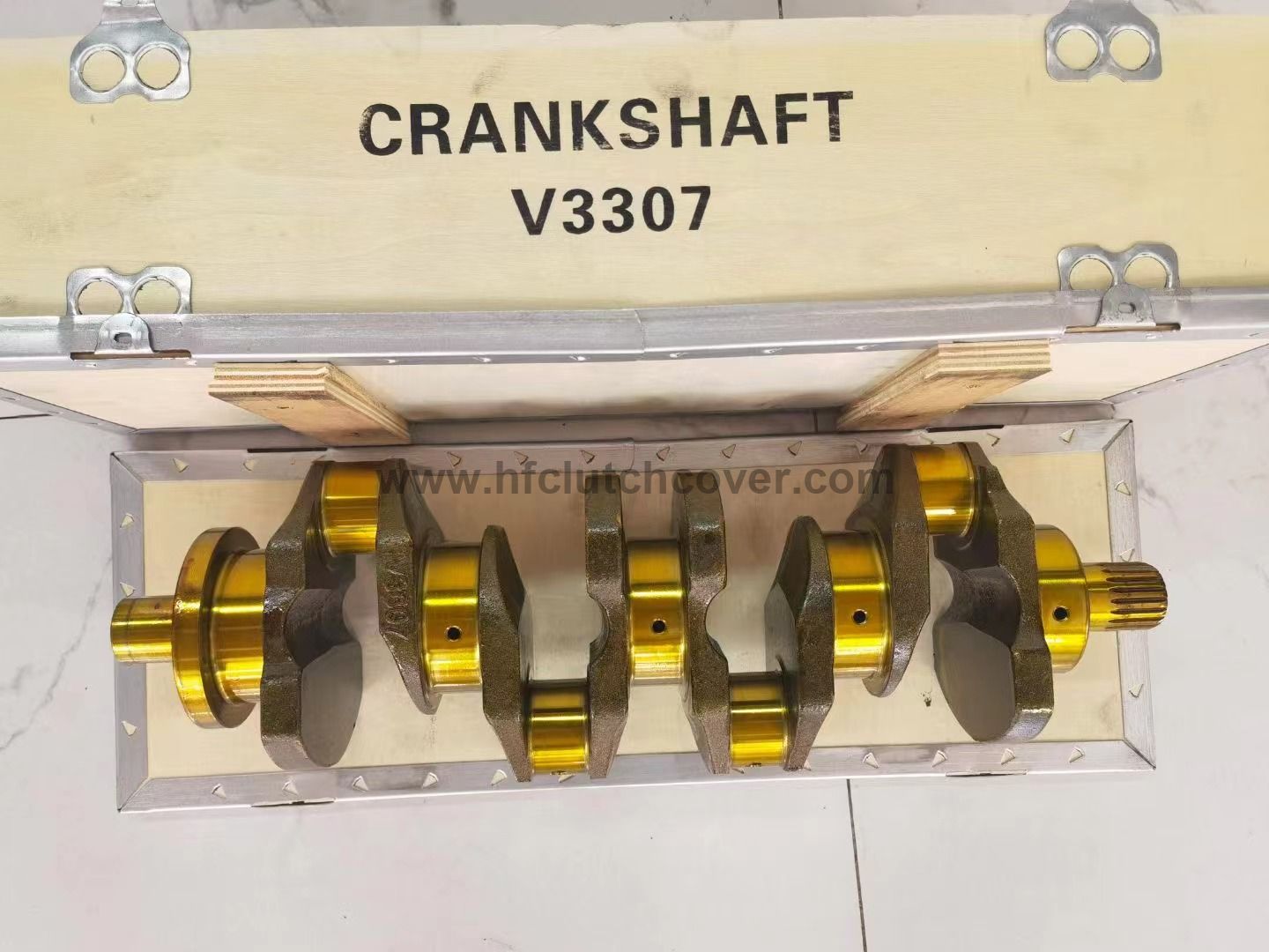 Kubota engine V3307 1G777-23010 crankshaft